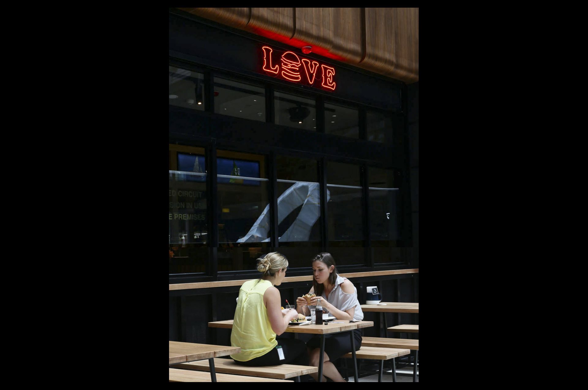 Grill'd
Brand Refresh
National Signage Rollout