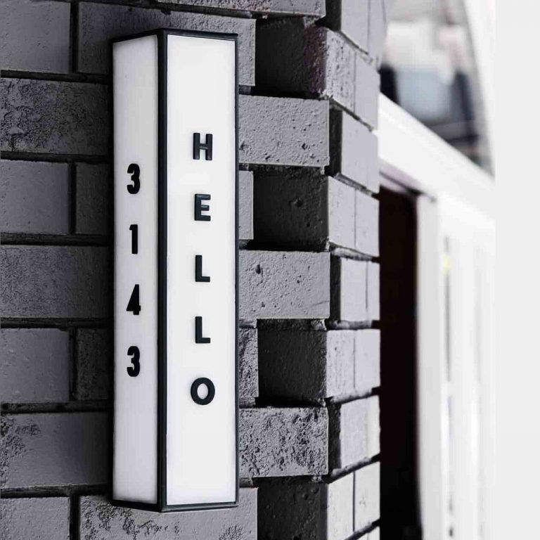 Moby Cafe
Sign Design